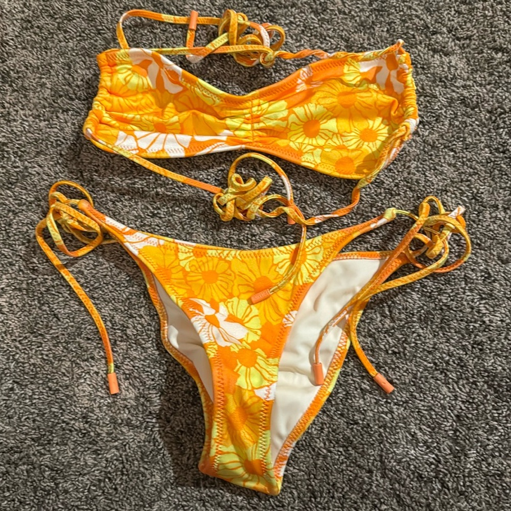 Triangl Bikini